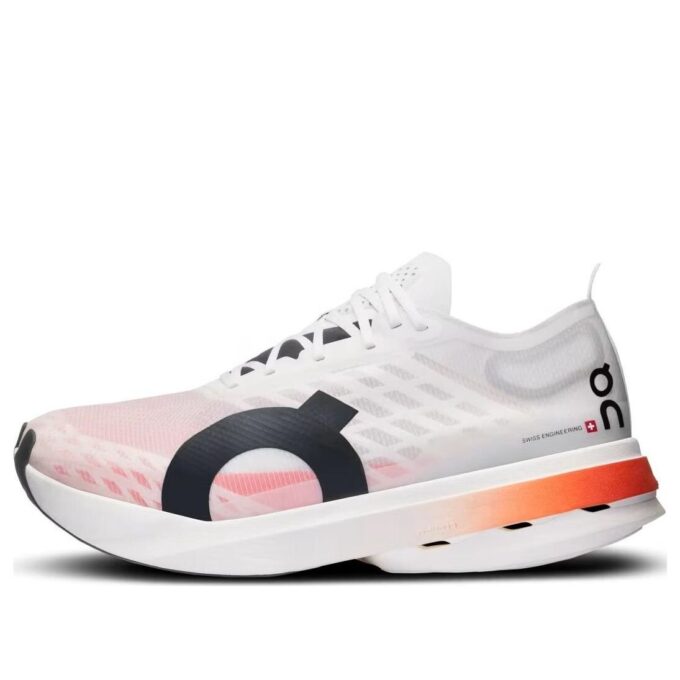 Cloudboom Strike « Blanc Noir Orange » Cloudboom Strike « Blanc Noir Orange »