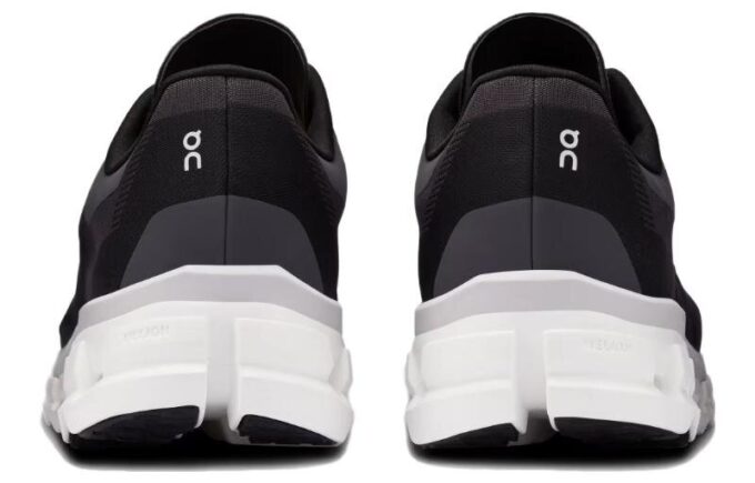 Cloudflow 4 « Noir Blanc »