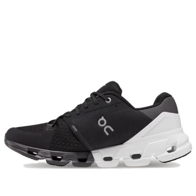 Cloudflyer 4 Wide « Noir Blanc »