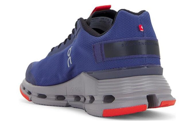 Cloudnova Form « Bleu Denim Rouge »