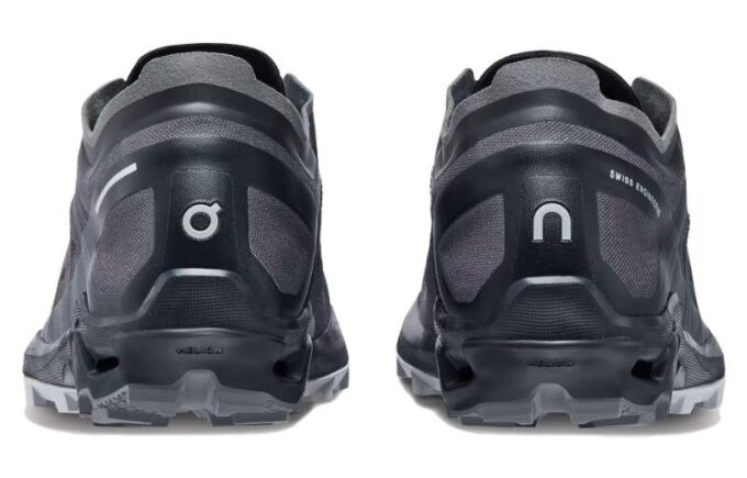 Cloudventure Peak 3 « Noir Glacier »