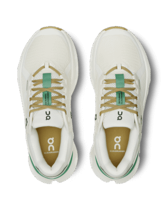 Femme Cloudrunner 2