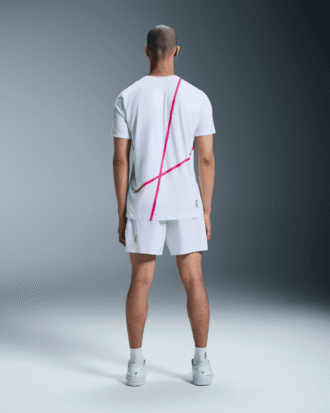 Homme Court-T
