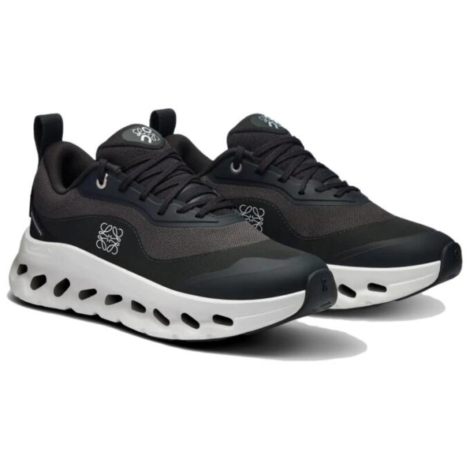 On Running x LOEWE Cloudtilt 2 « Noir »