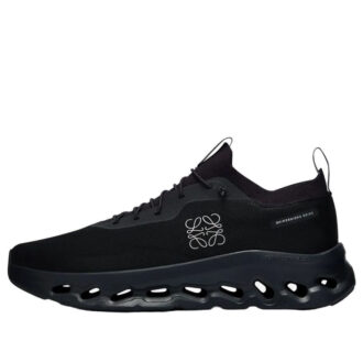 on running x loewe cloudtilt tout noir 1 1 330x330 - On Running x LOEWE Cloudtilt "Tout Noir"