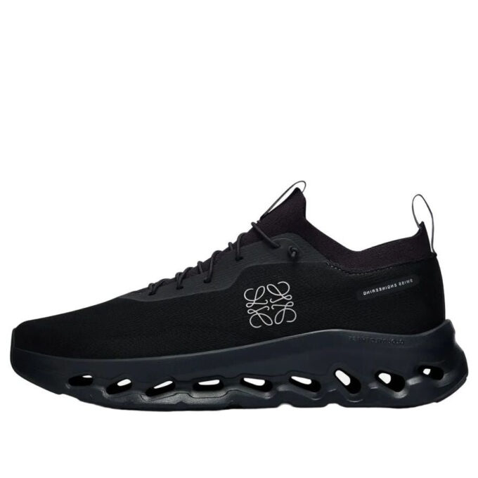 On Running x LOEWE Cloudtilt « Tout Noir »